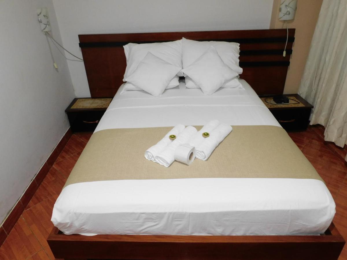 Hotel Tambopata Inn Puerto Maldonado Ngoại thất bức ảnh