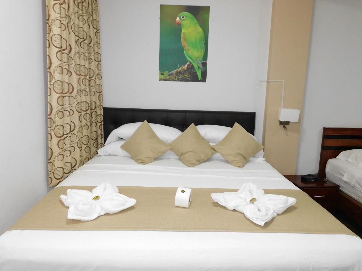 Hotel Tambopata Inn Puerto Maldonado Ngoại thất bức ảnh