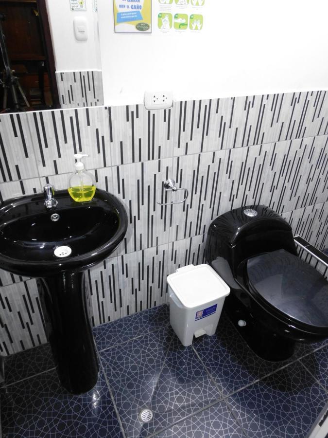 Hotel Tambopata Inn Puerto Maldonado Ngoại thất bức ảnh