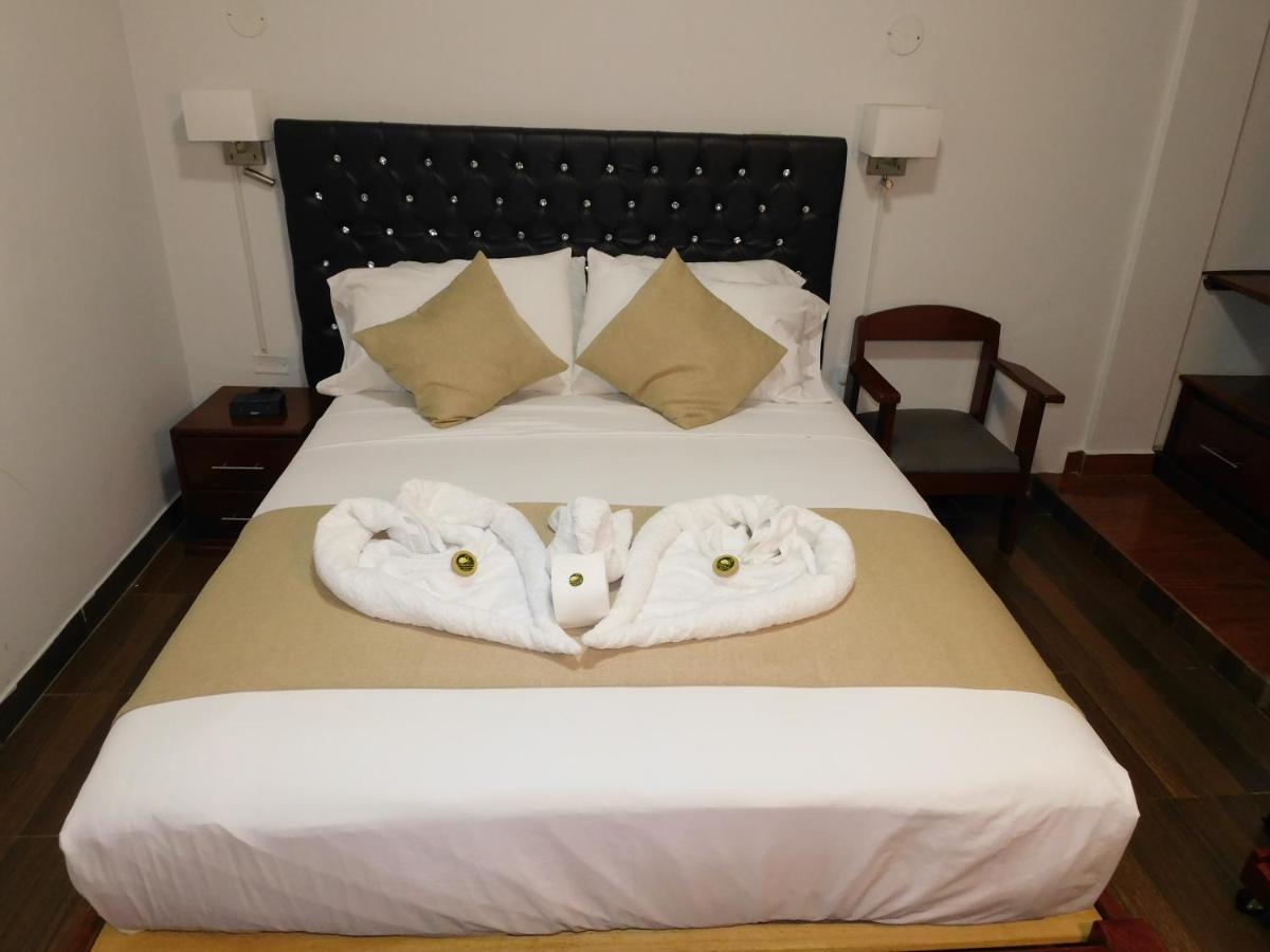 Hotel Tambopata Inn Puerto Maldonado Ngoại thất bức ảnh